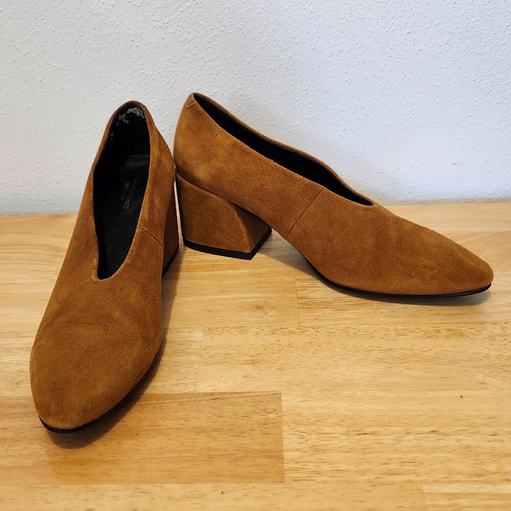 Vagabond Shoemakers Tracy Size US 7.5-8 Tan, Block Heel Good Condition
